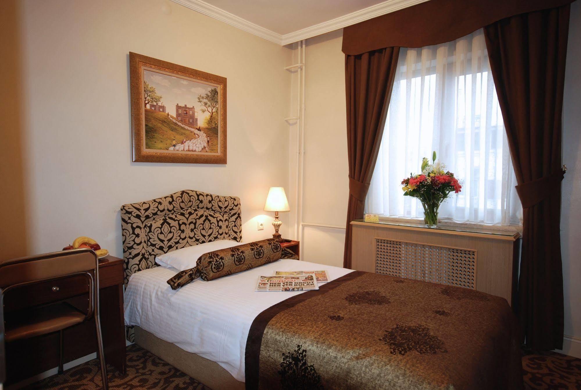 Hotel Mithat Ankara Exterior photo